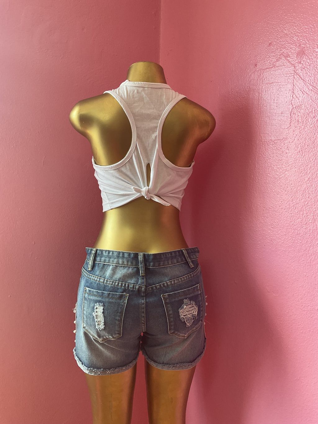 The Contrast Tank